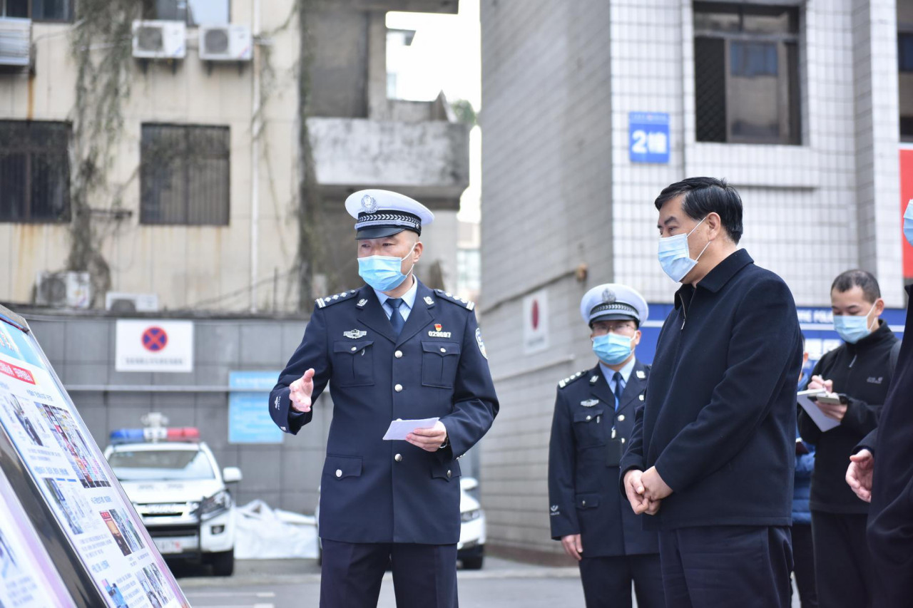 在绵阳市公安局交警支队一大队调研“我为群众办实事”活动2.jpg