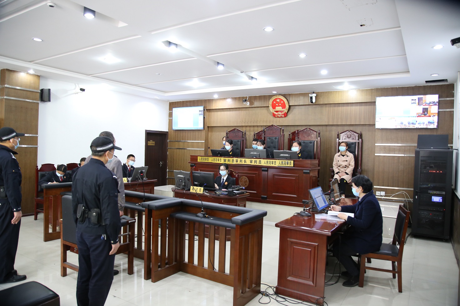 西区法院审结一起涉食品安全刑事附带民事公益诉讼案件.JPG