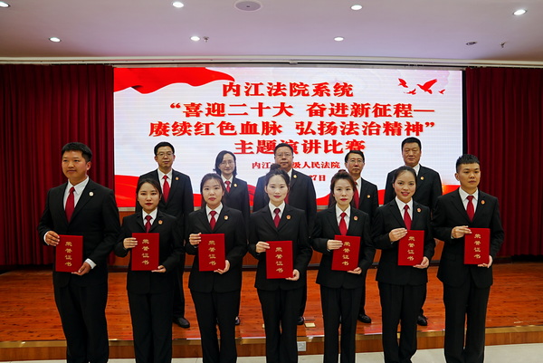 合影.jpg