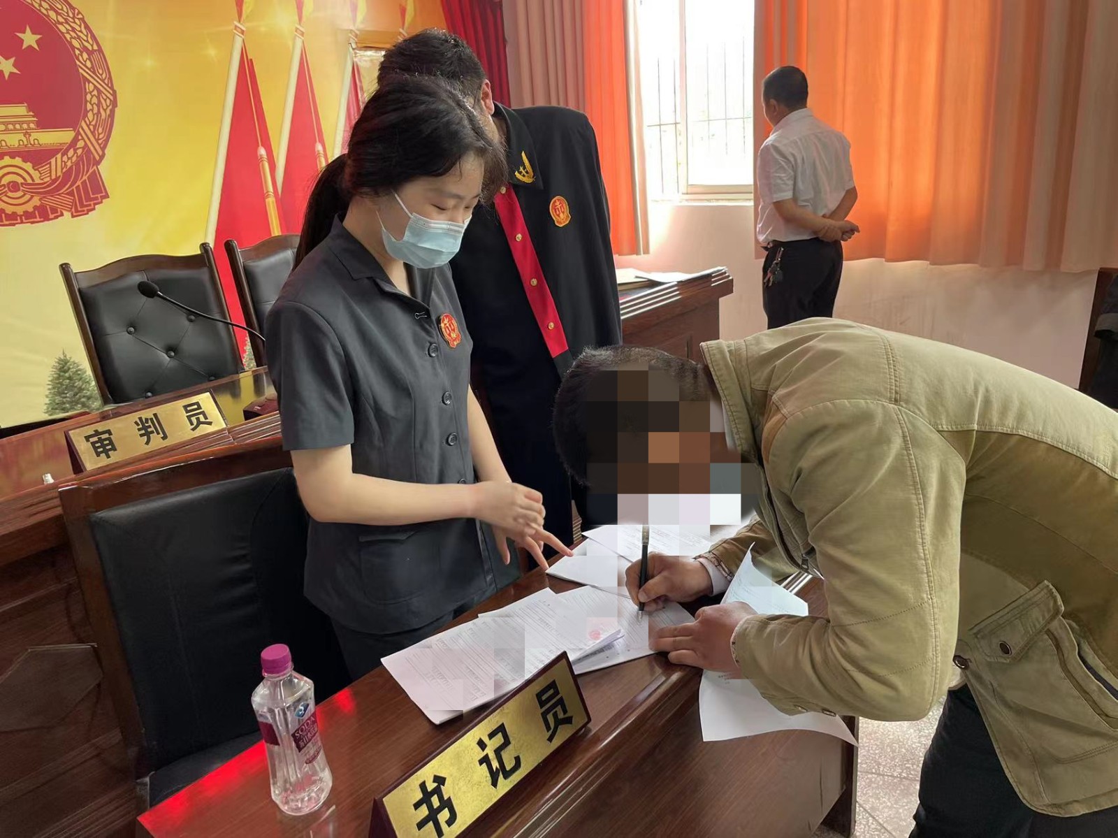 微信图片_20220518113026_副本.jpg