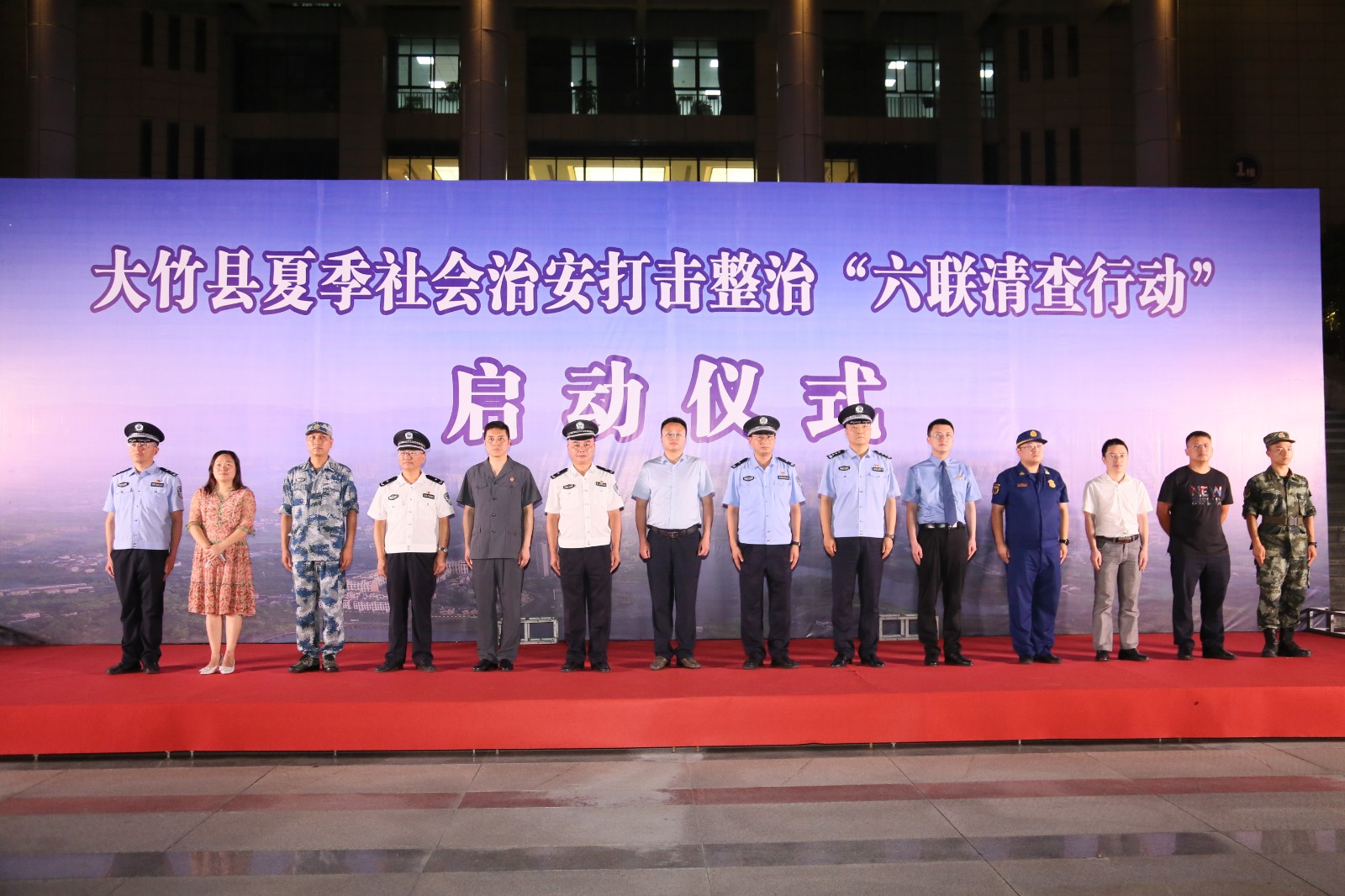 ed809606a8fed650d77d8c10bc073d1.jpg
