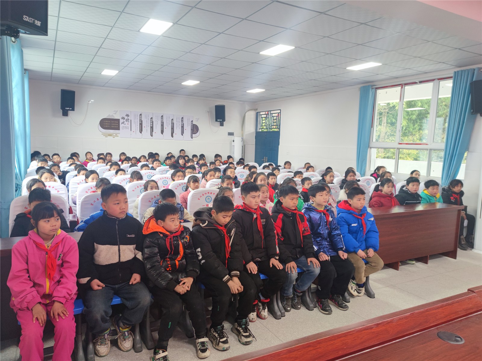 微信图片_20230213171656_副本.jpg