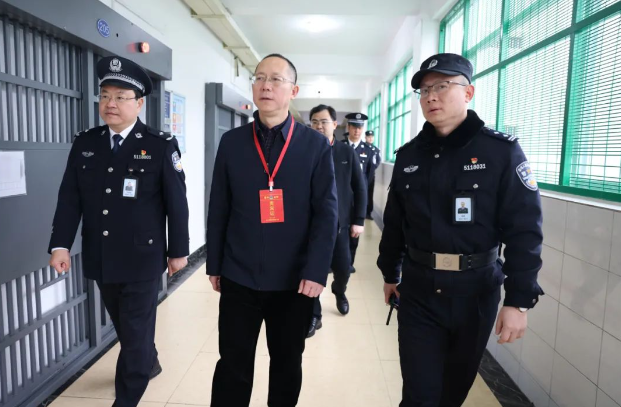 省纪委监委驻司法厅纪检监察组赴嘉州监狱调研党风廉政建设工作